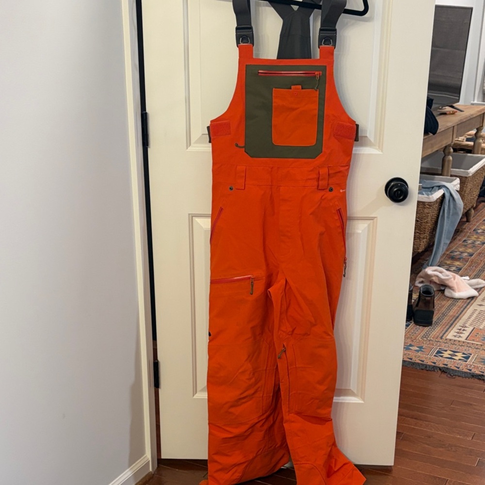 Flylow Men’s Orange Baker Bib Ski Pants, Medium